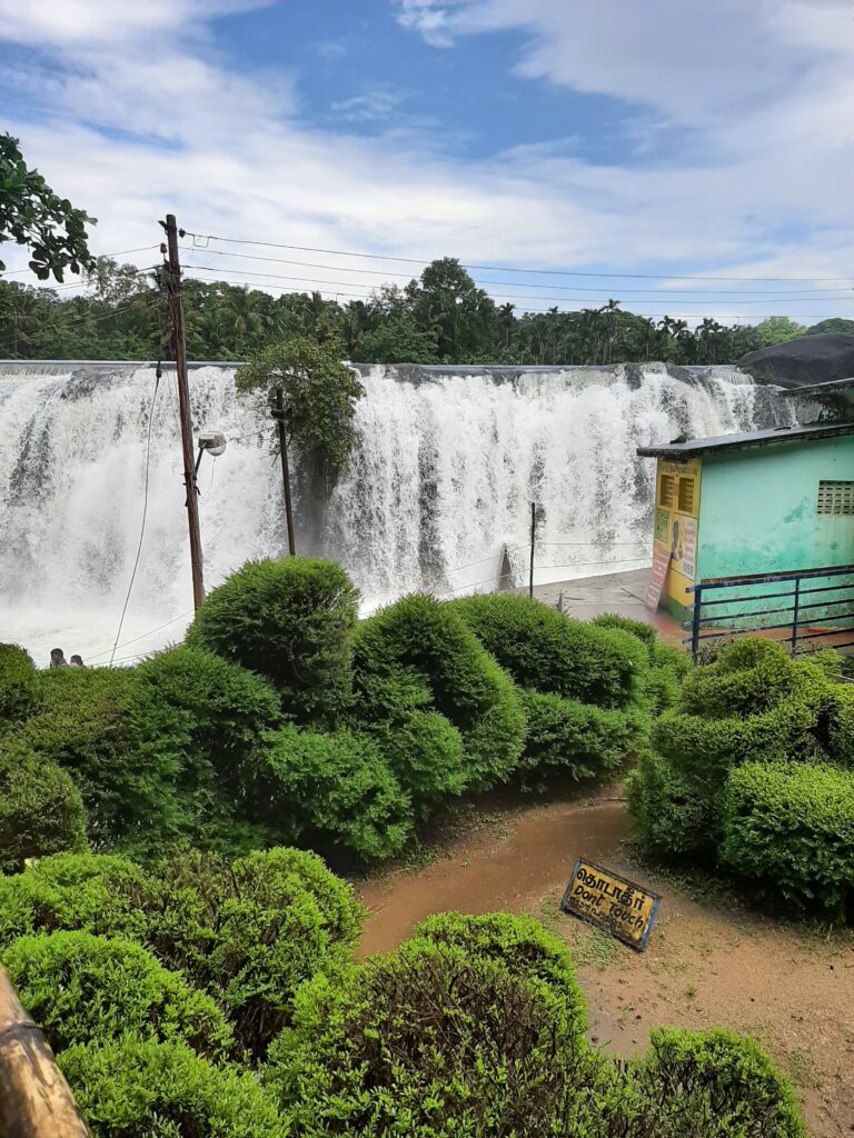 водопад экскурсия к холму джайнов фото